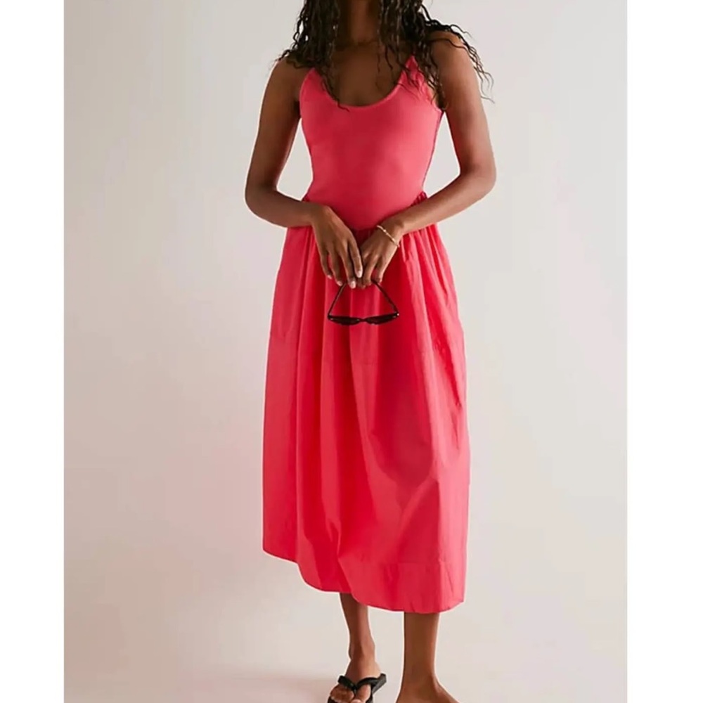 - Free People Dylan Midi Dress in Miami Beet.Waist is 14 1/2 and skirt is …